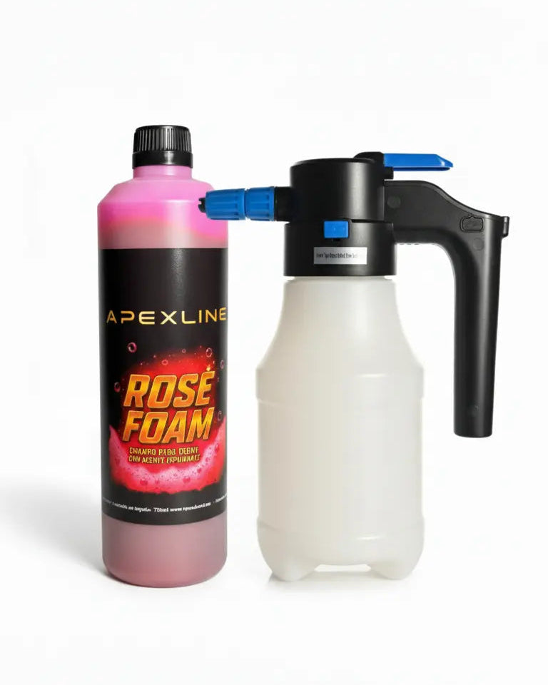 Foto pack 2 producto con fondo blanco con champú para coches y foamer.